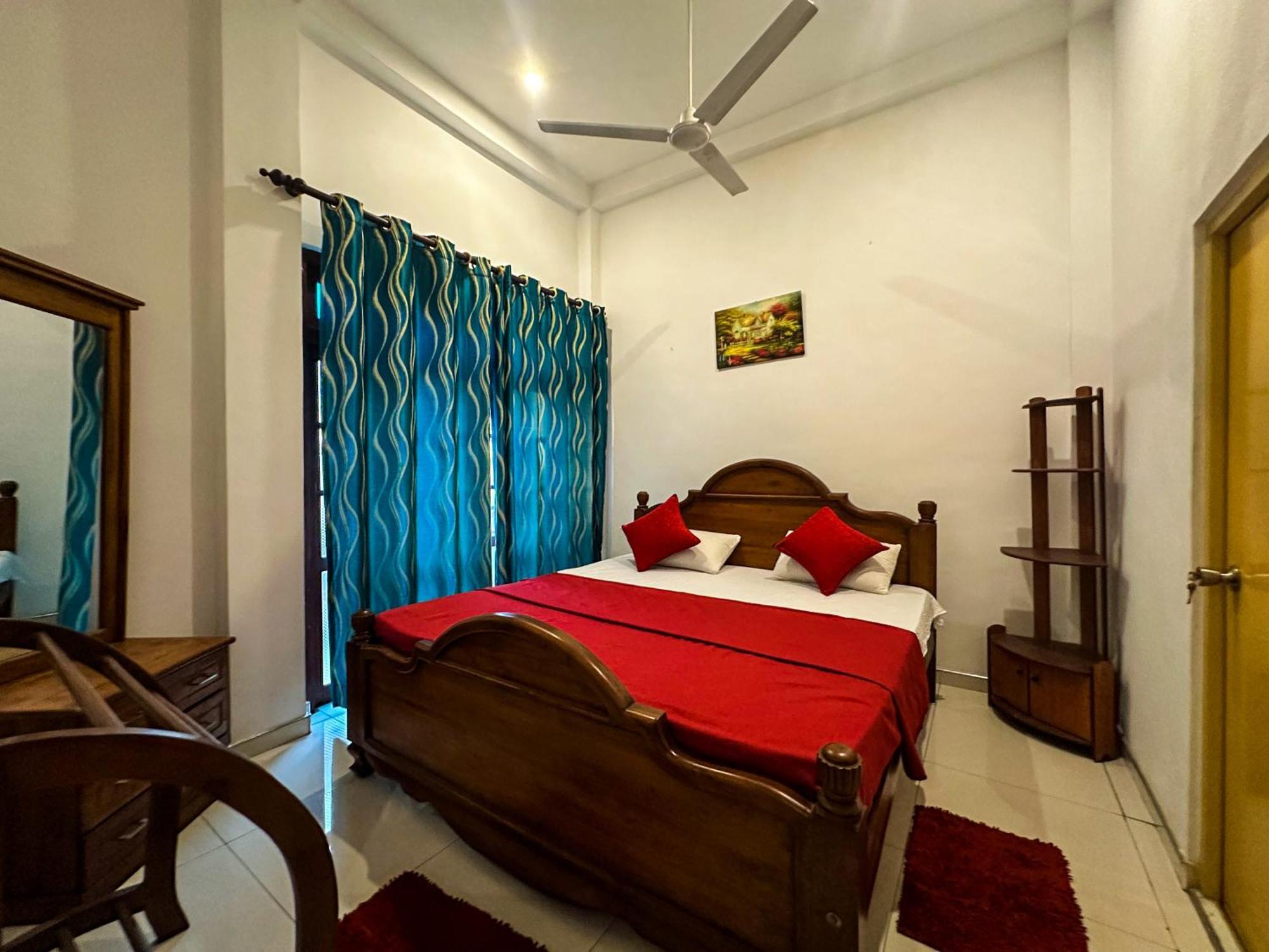 New Panda House Hotel Galle Værelse billede