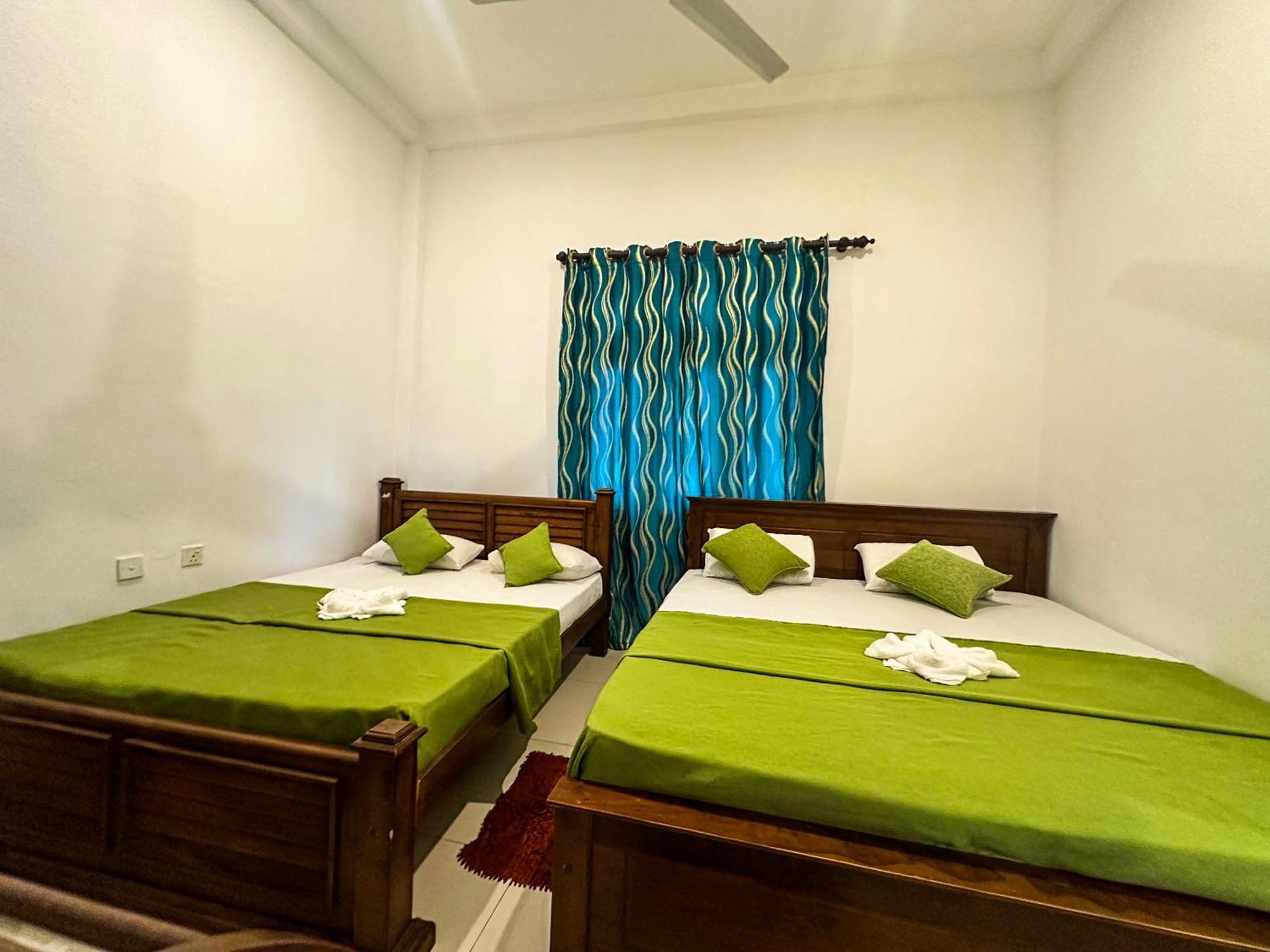 New Panda House Hotel Galle Værelse billede